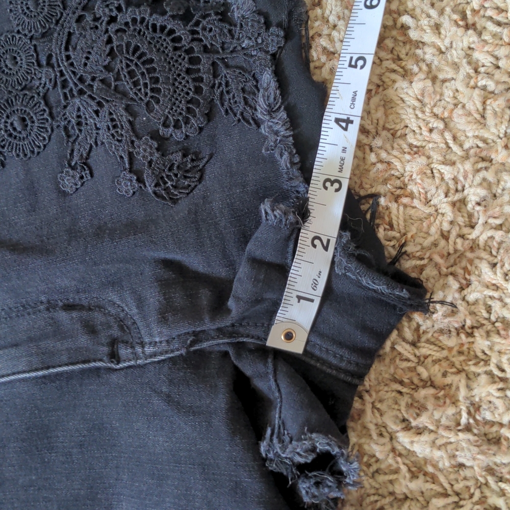 American Eagle Hi-Rise Shortie - Picture 8 of 9